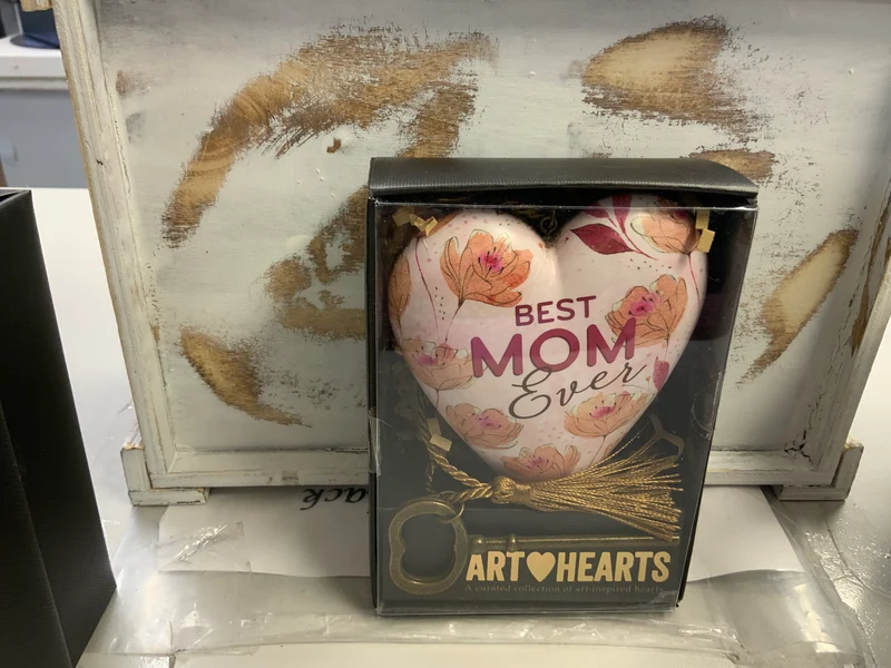 Demdaco Art heart whole heart