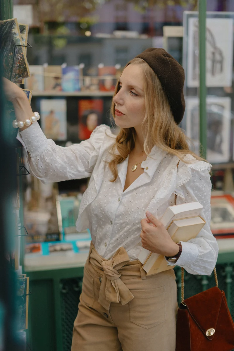 Blouse blanche brodée femme – broderie anglaise élégante