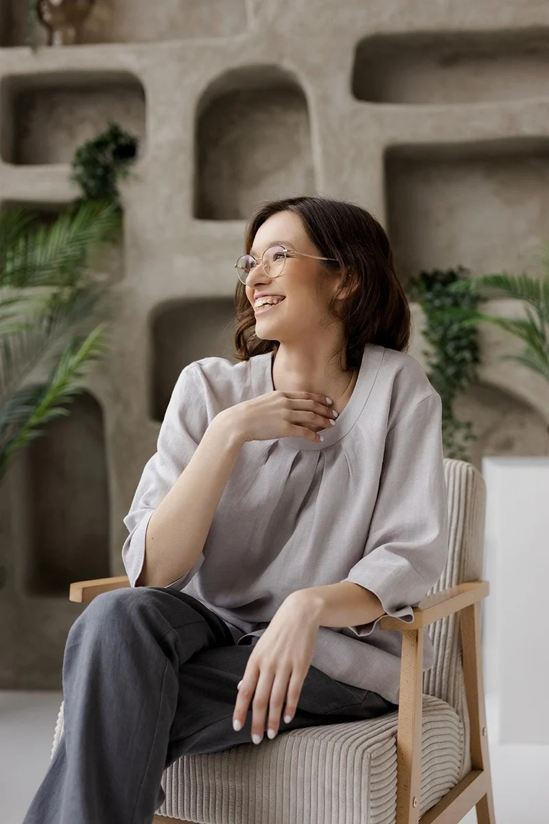 Linen Relaxed 3/4 Sleeve Tunic - Effortless Elegance - CALYRA