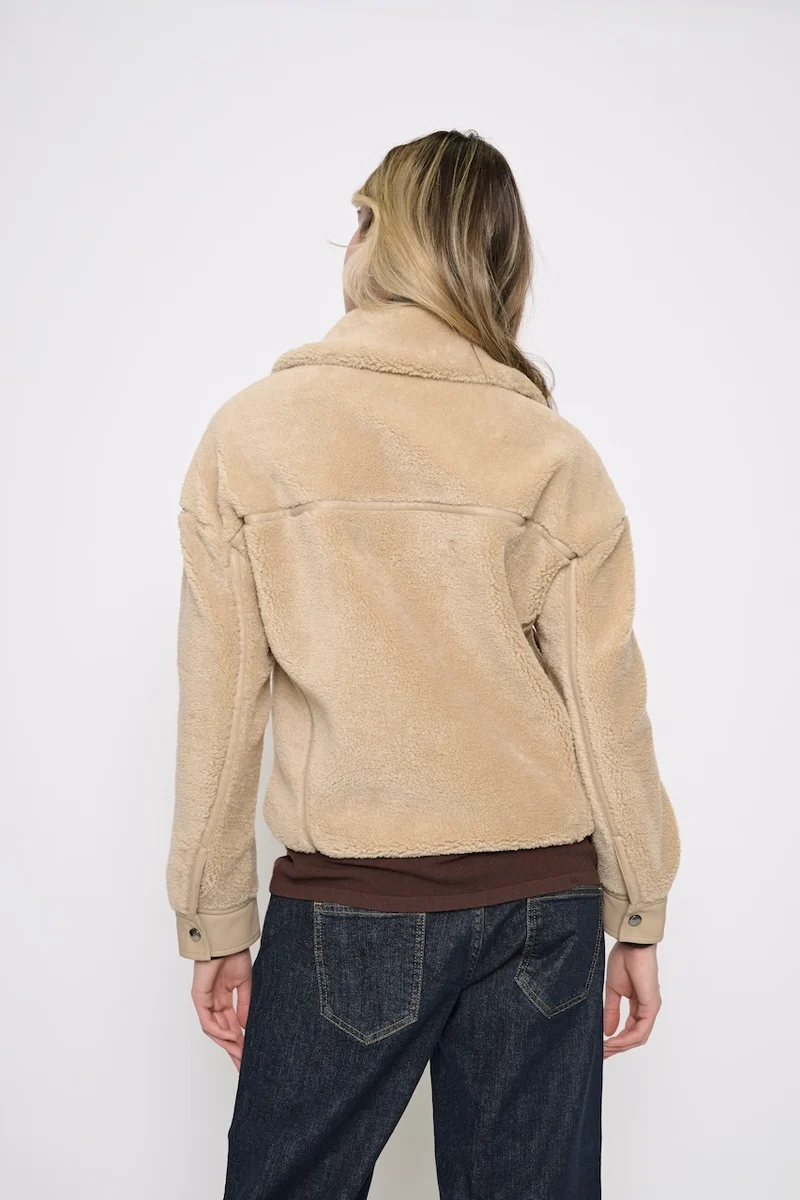 La veste en sherpa à détails effet cuir Picadilly | YL419