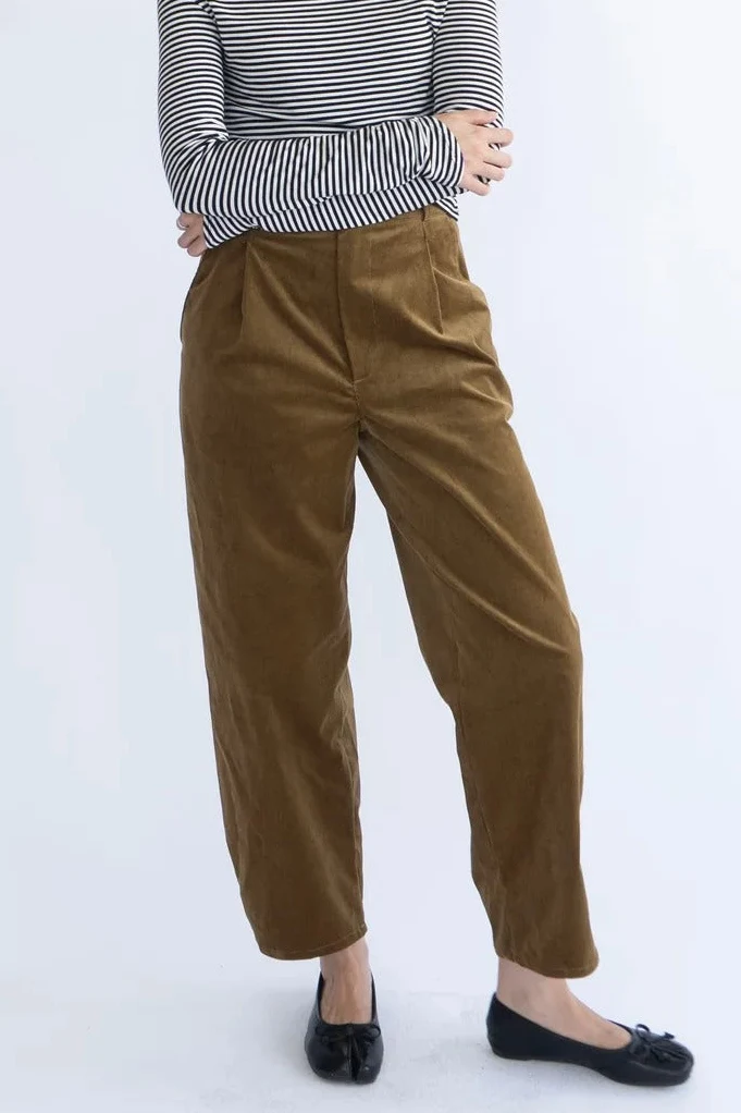 RIGHTFUL OWNER Pantalon Tucker - Vert