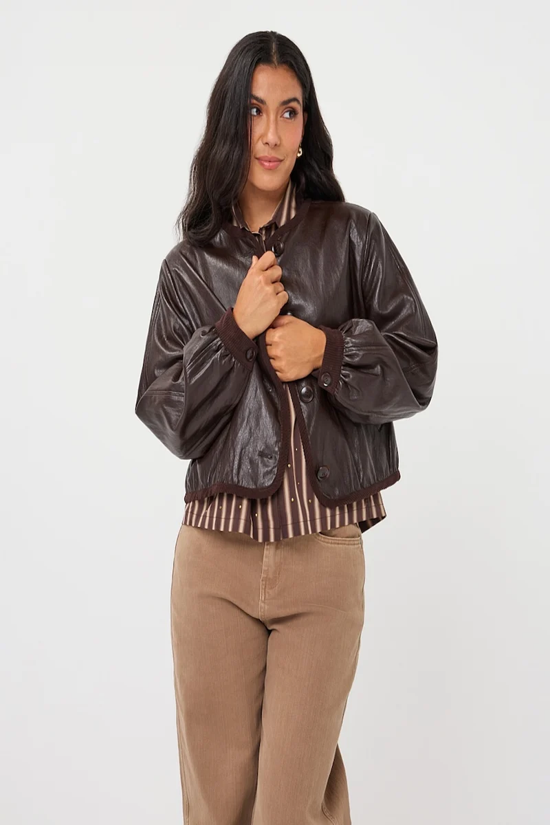 Le veston court en faux cuir Esqualo | F2611512