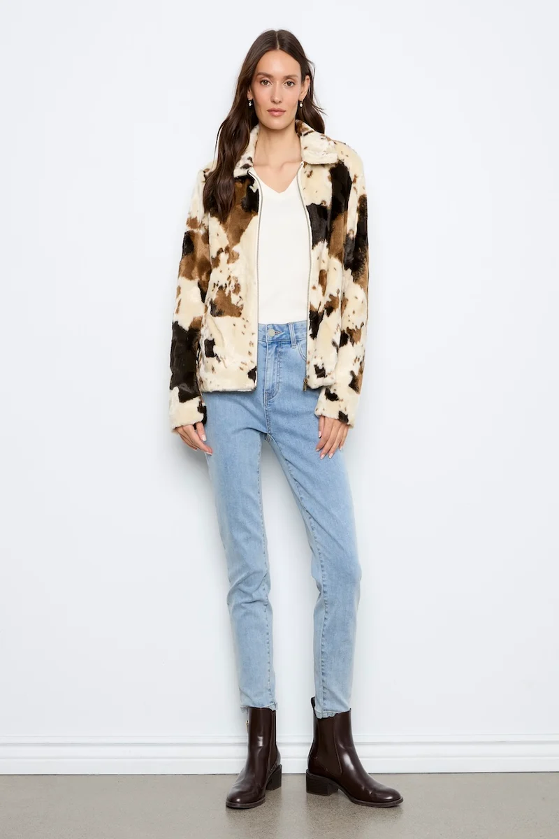 Le manteau en fausse fourrure motif vache Charlie B | C6441-788C