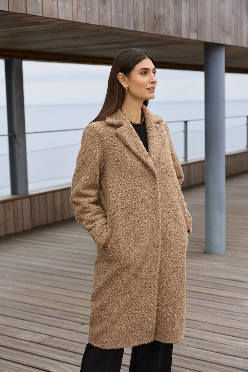 Le manteau long effet peluche Soya Concept | 40217