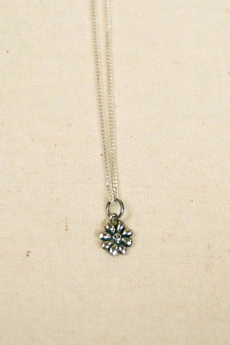 BILAK JEWELRY Collier Tiny Flower - Argent