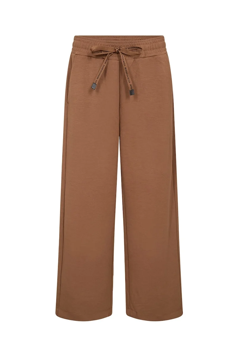 Le pantalon détente à jambe droite Soya Concept | 25190