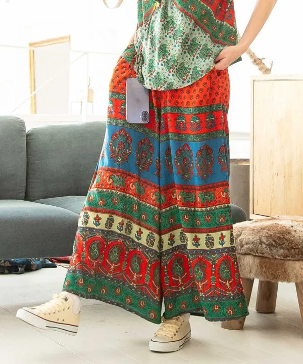 Pantalon bohème aux tons terreux
