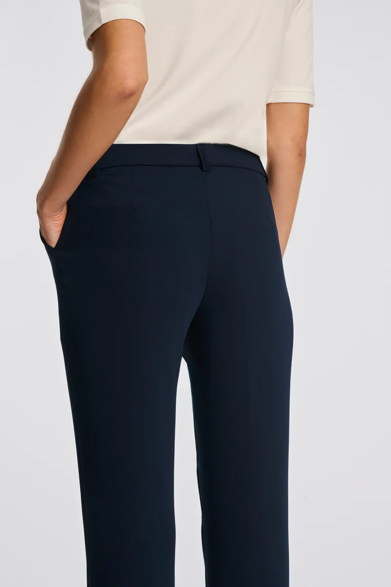 Pantalon cigarette en microfibre