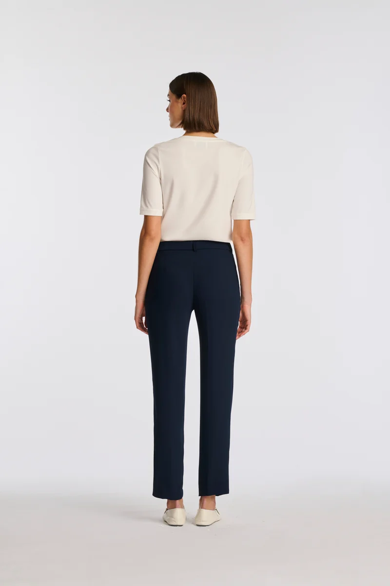 Pantalon cigarette en microfibre