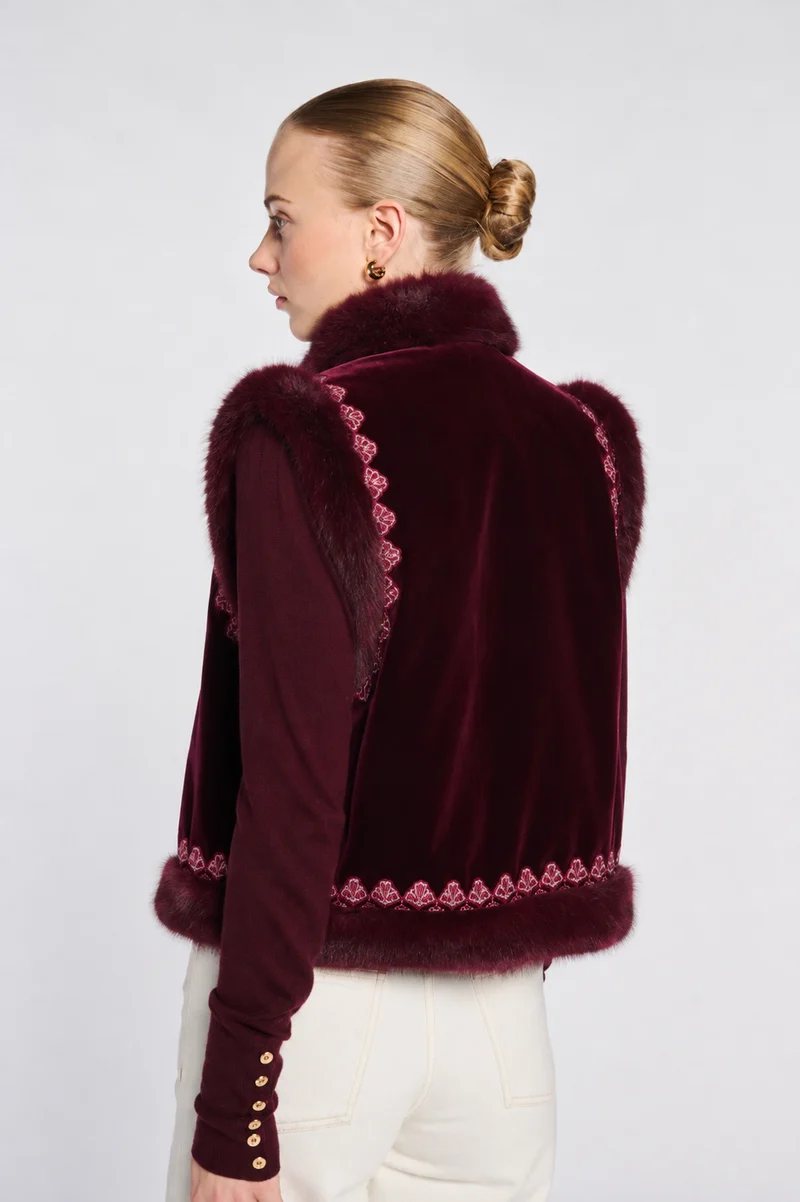 Veste sans manches brodée