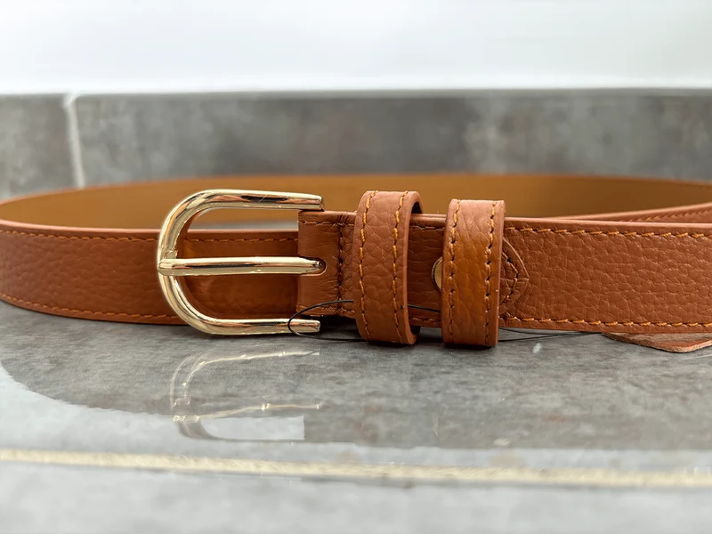 Ceinture fine en cuir camel