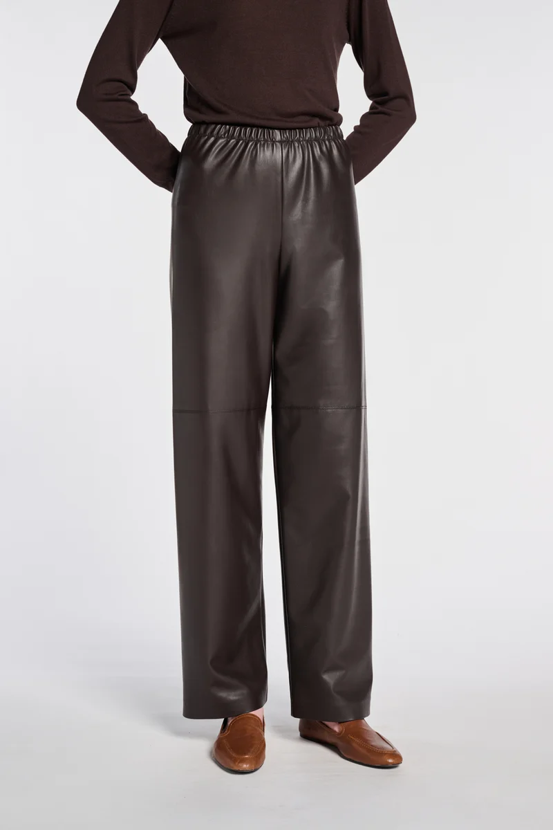 Pantalon large en éco-cuir