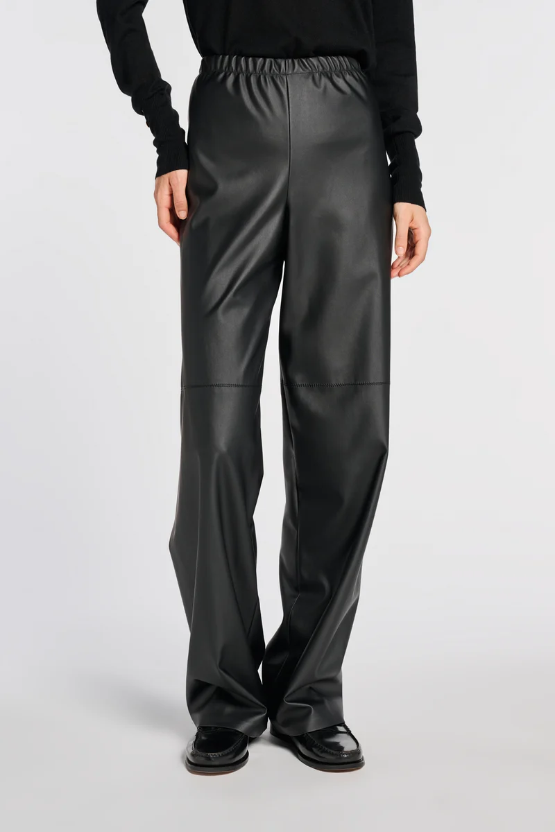 Pantalon large en éco-cuir