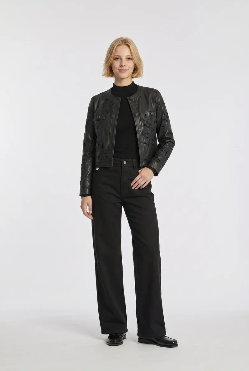 Veste en éco-cuir brodée