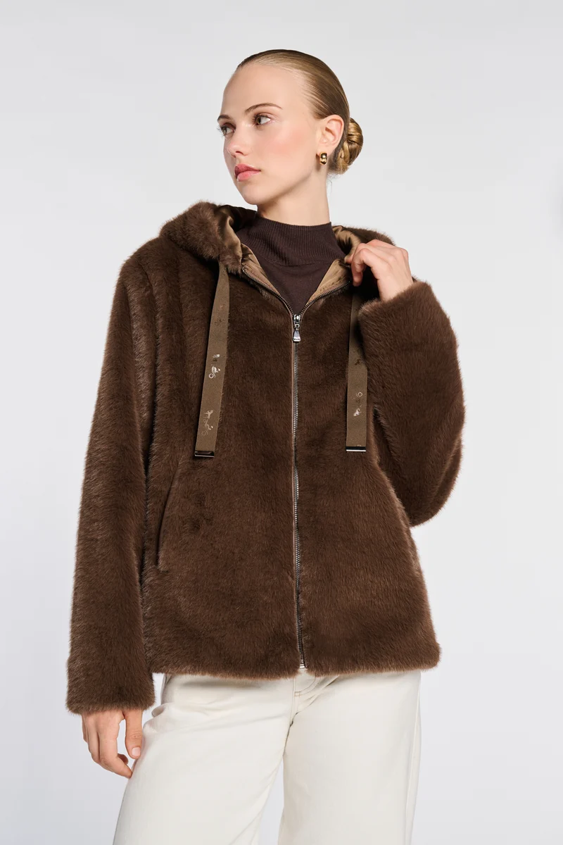 Blouson en éco-fourrure