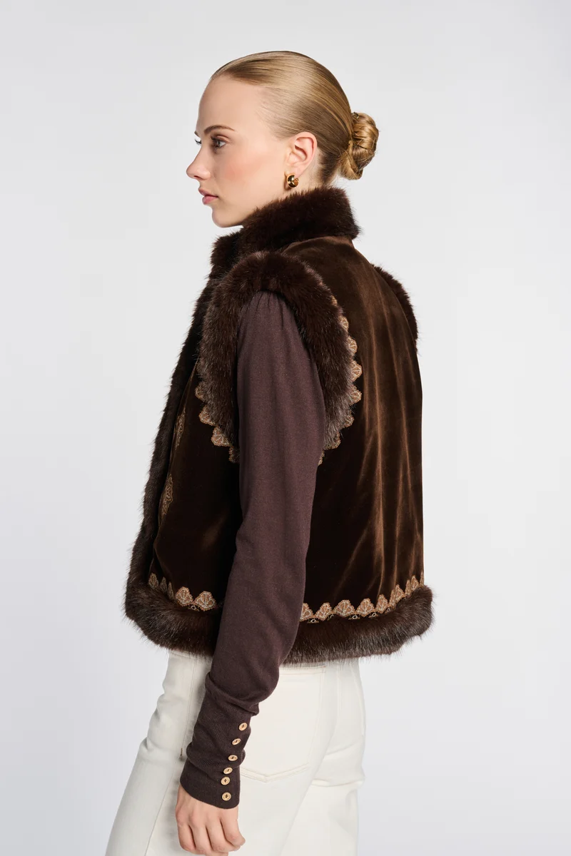 Veste sans manches brodée