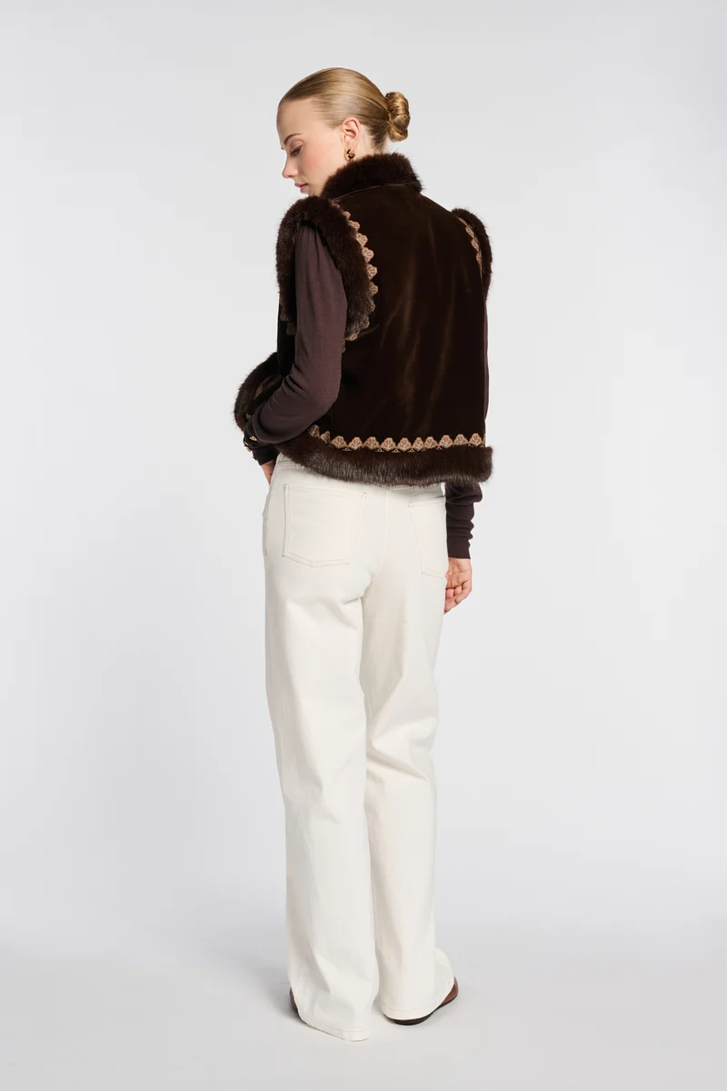 Veste sans manches brodée