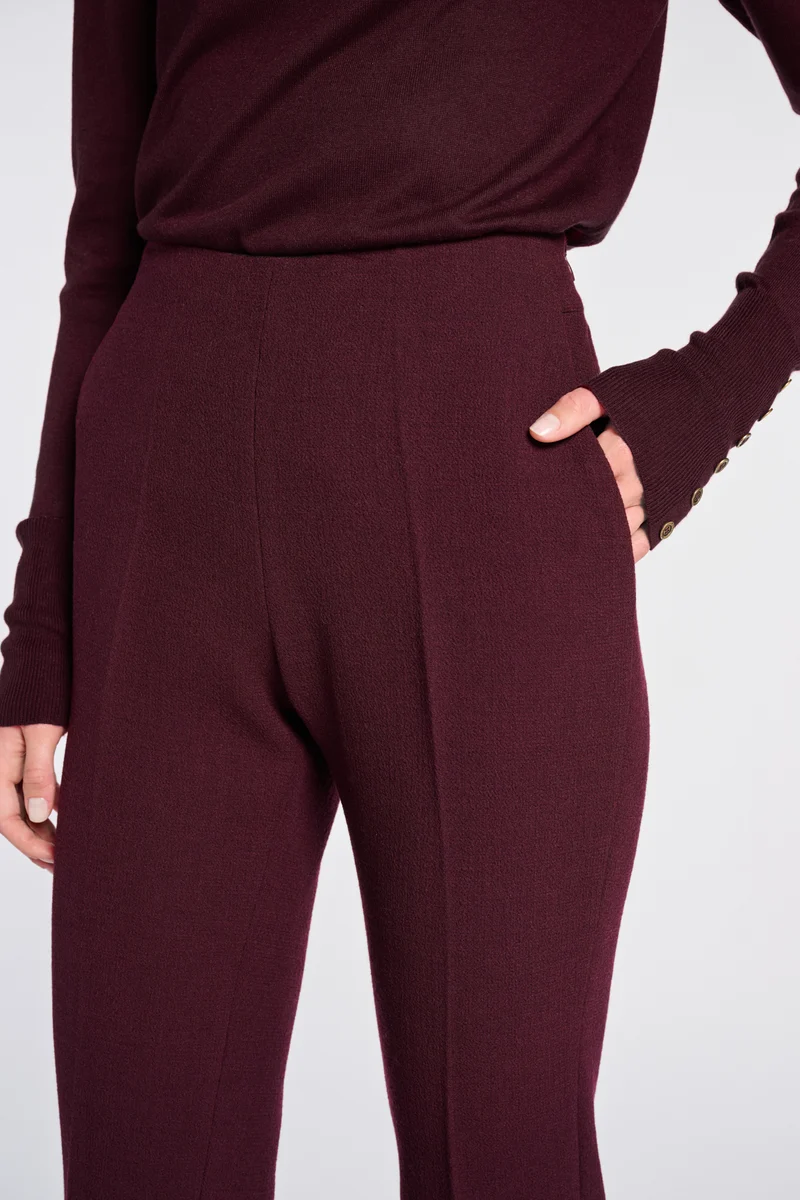 Pantalon cigarette en crêpe de laine