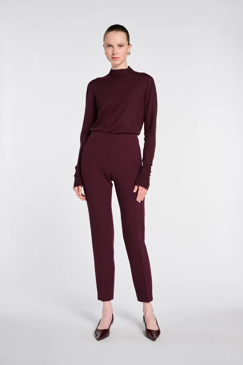 Pantalon cigarette en crêpe de laine