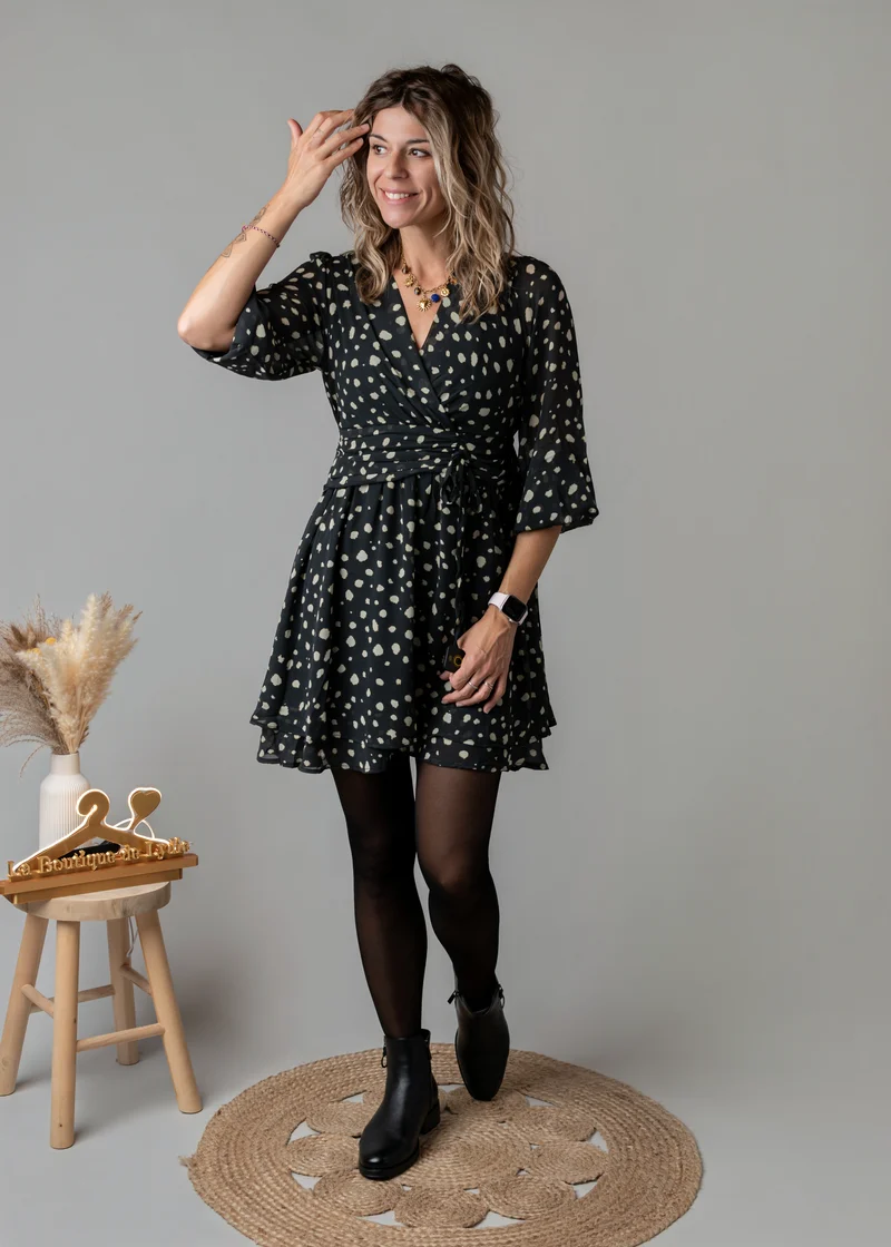 Robe courte cache-cœur noire à motifs Lison