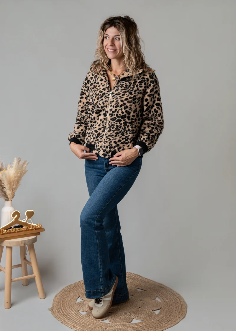 Veste zippée bouclée léopard Roxie
