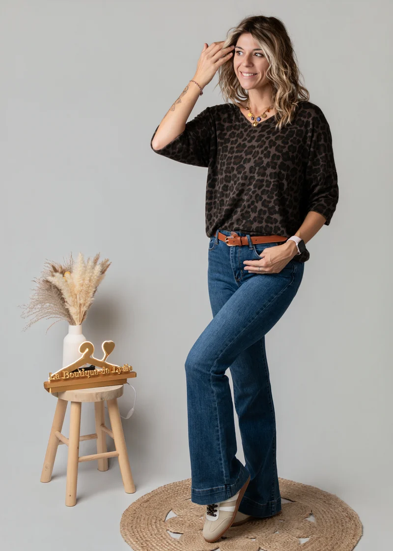 Jean flare bleu brut bas large surpiqué Cléo