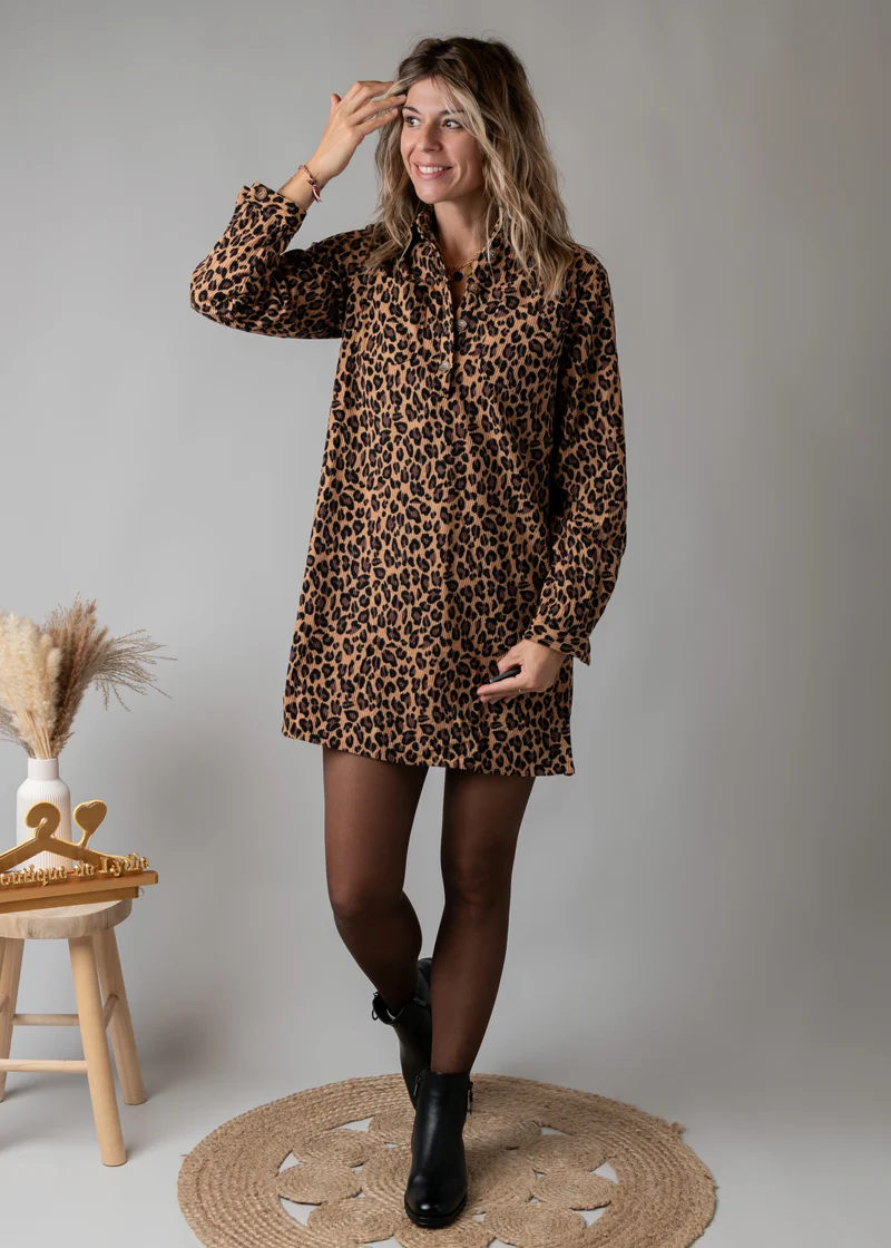 Robe chemise droite velours côtelé léopard Siloé