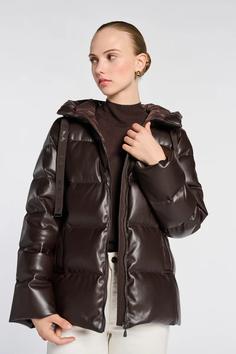 Doudoune à capuche en éco-cuir