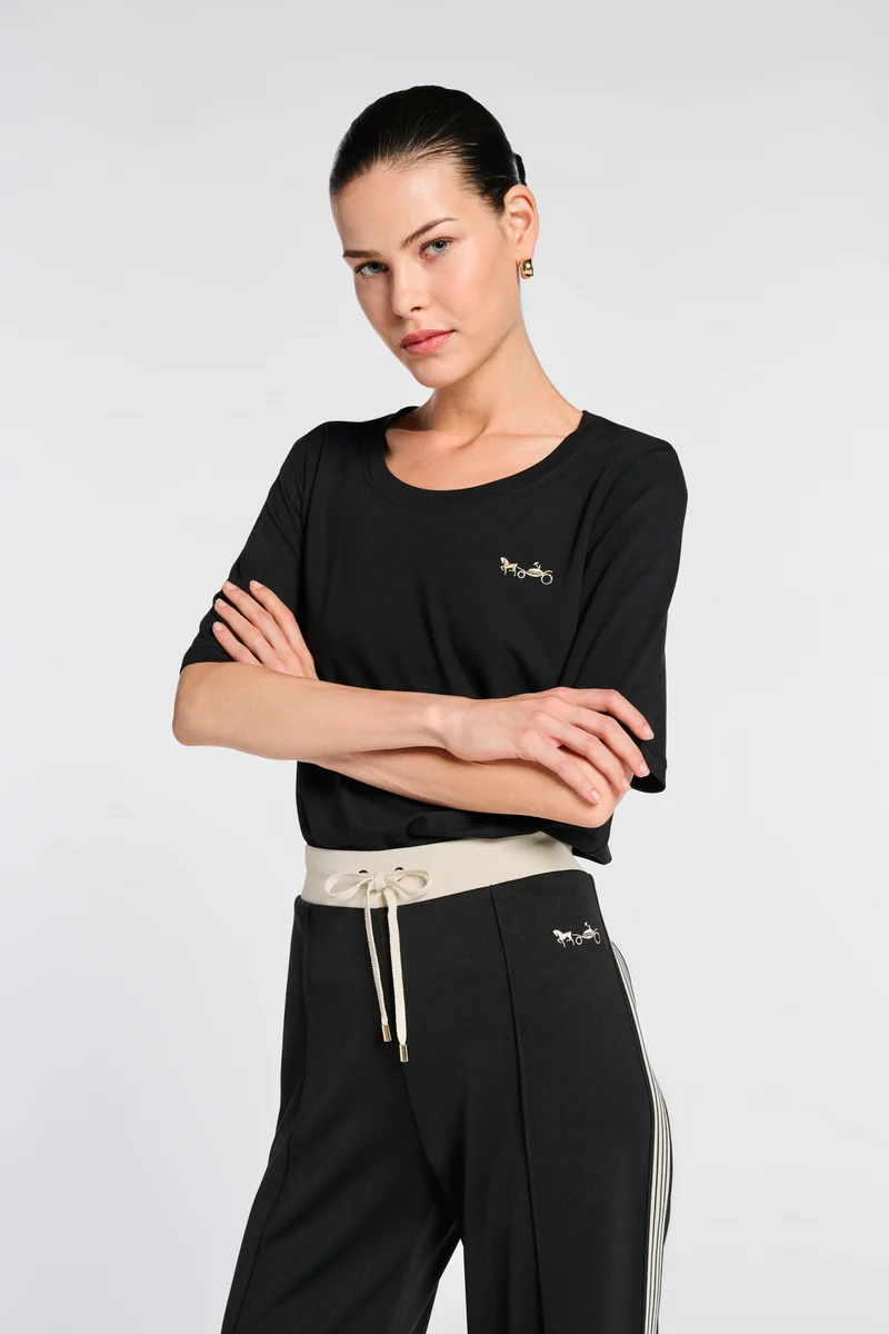 T-shirt logo