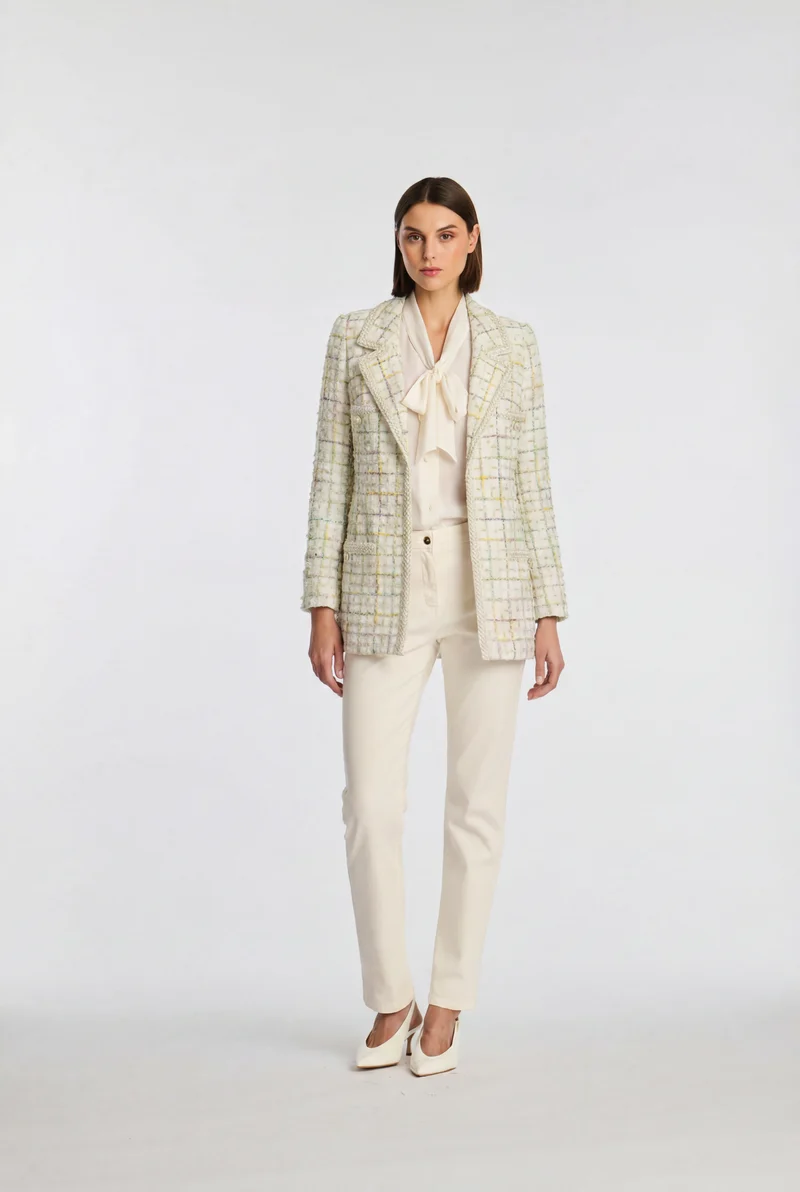 Blazer en tweed pastel galonné