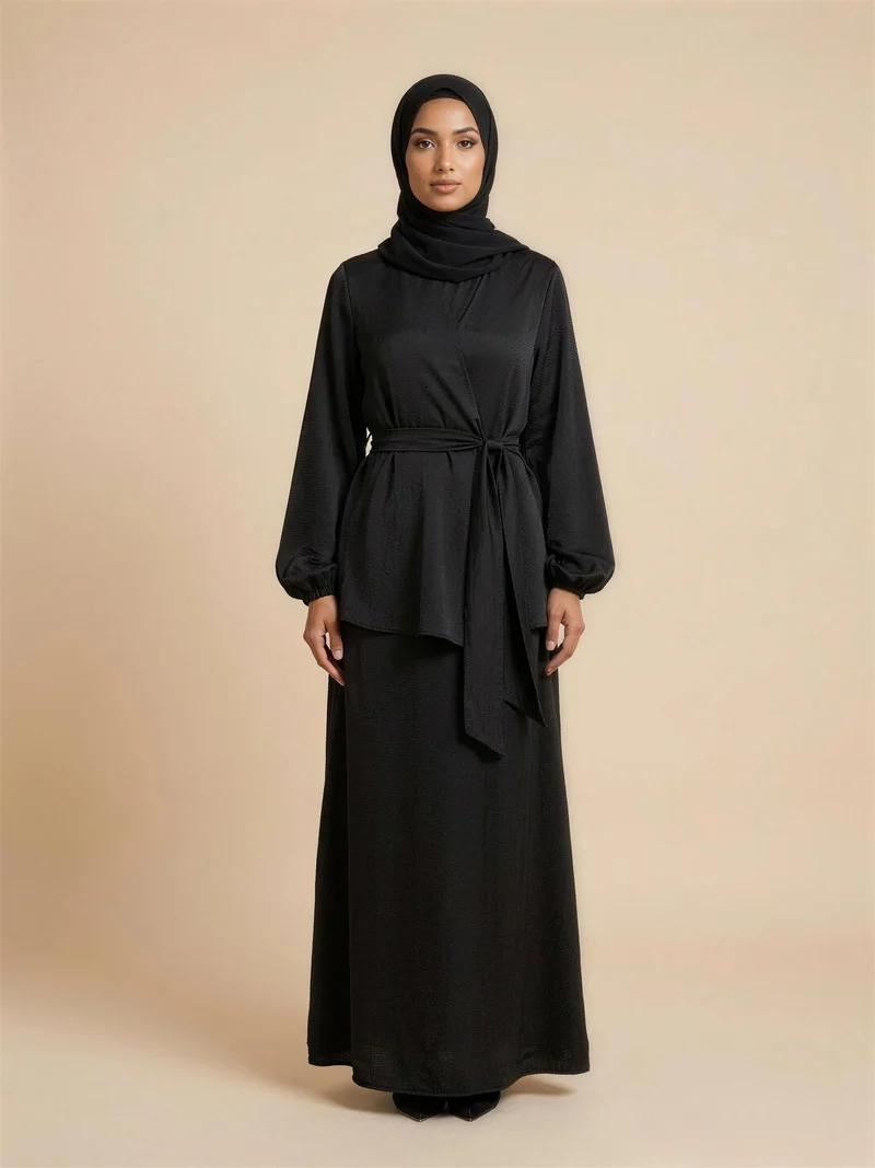 Signature – Abaya deux pièces ample et fluide