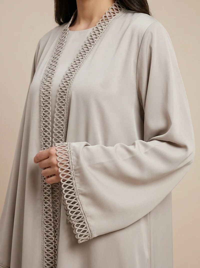 Élégance – Abaya deux pièces avec sous-abaya et dentelle