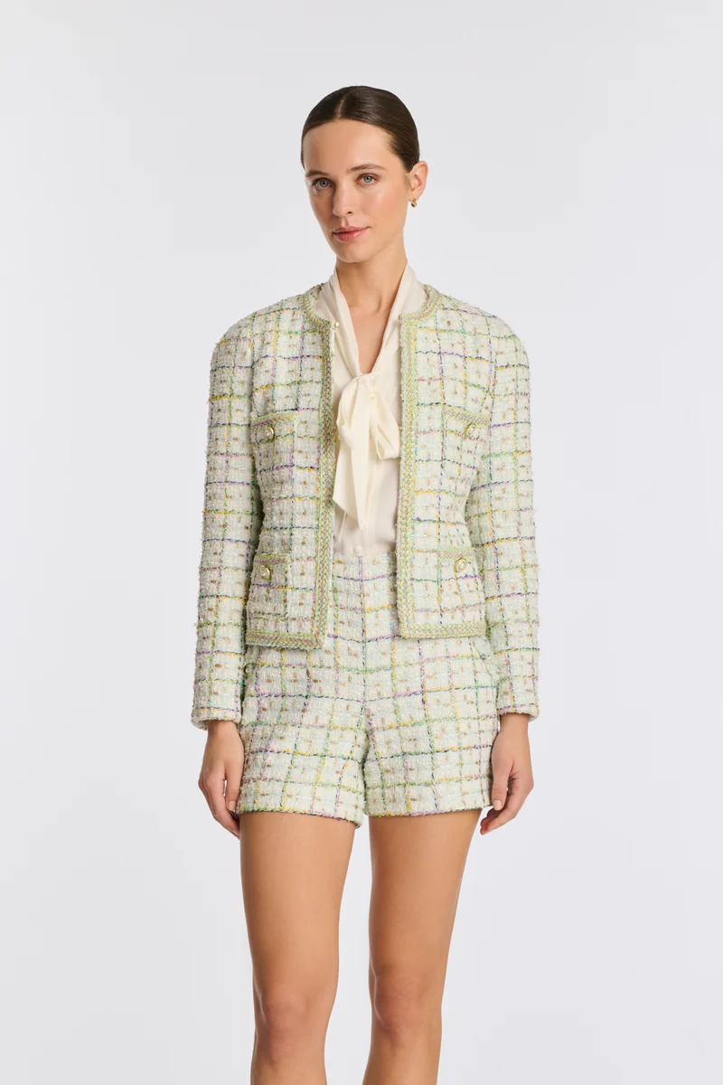 Veste en tweed pastel galonnée