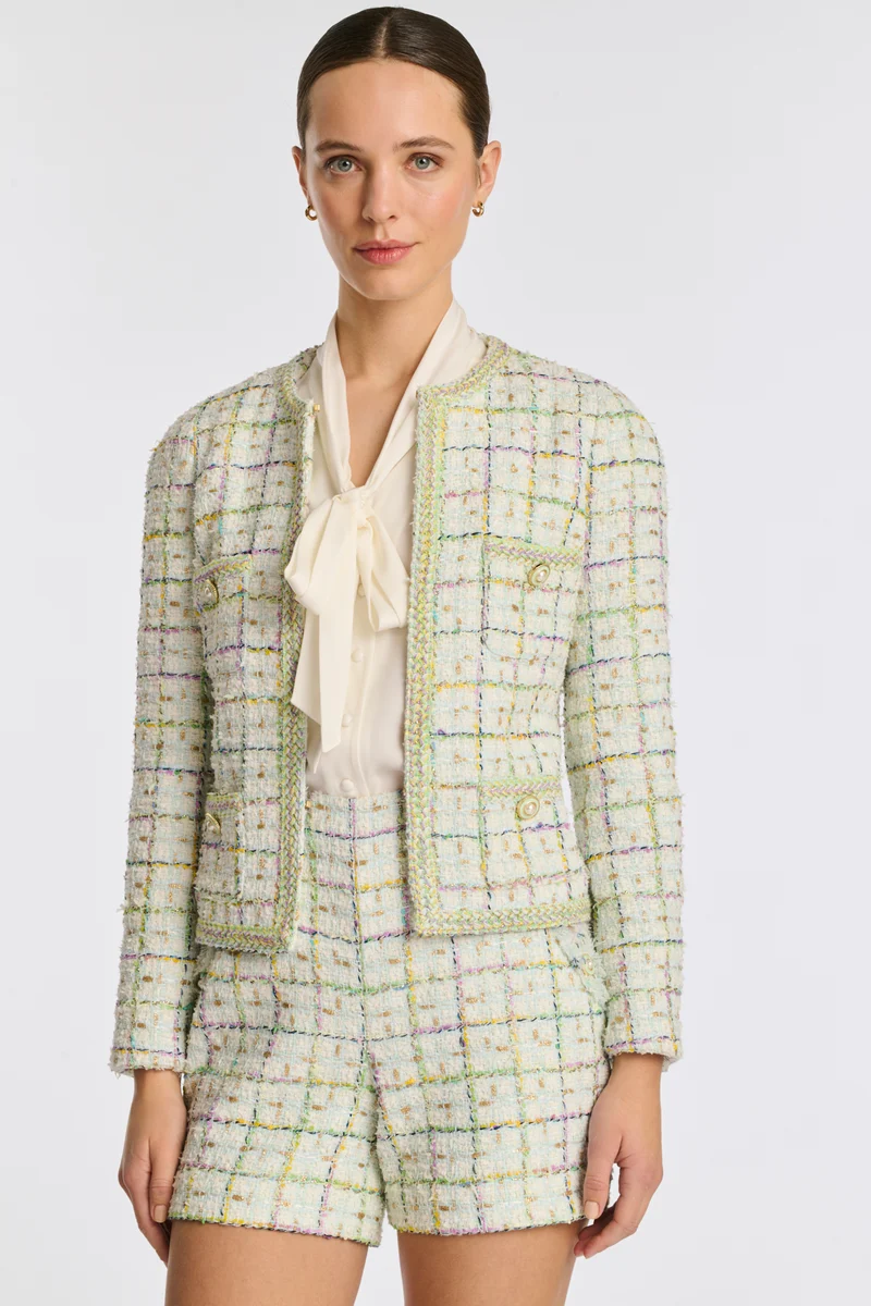 Veste en tweed pastel galonnée