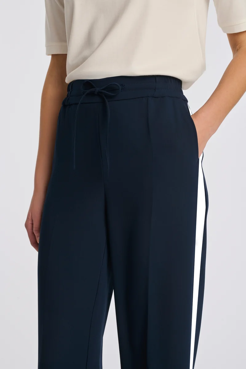 Pantalon élastiqué à bandes