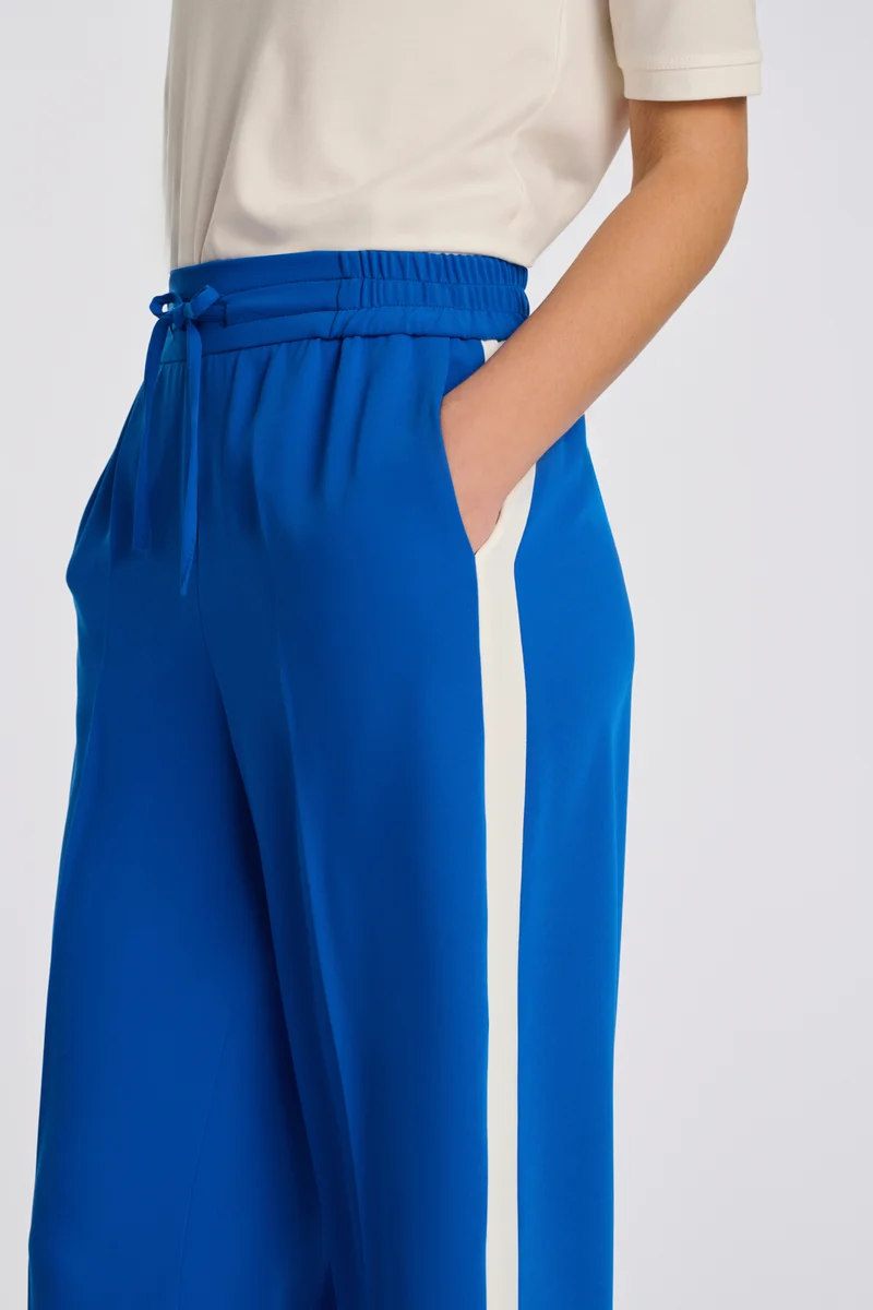 Pantalon élastiqué à bandes