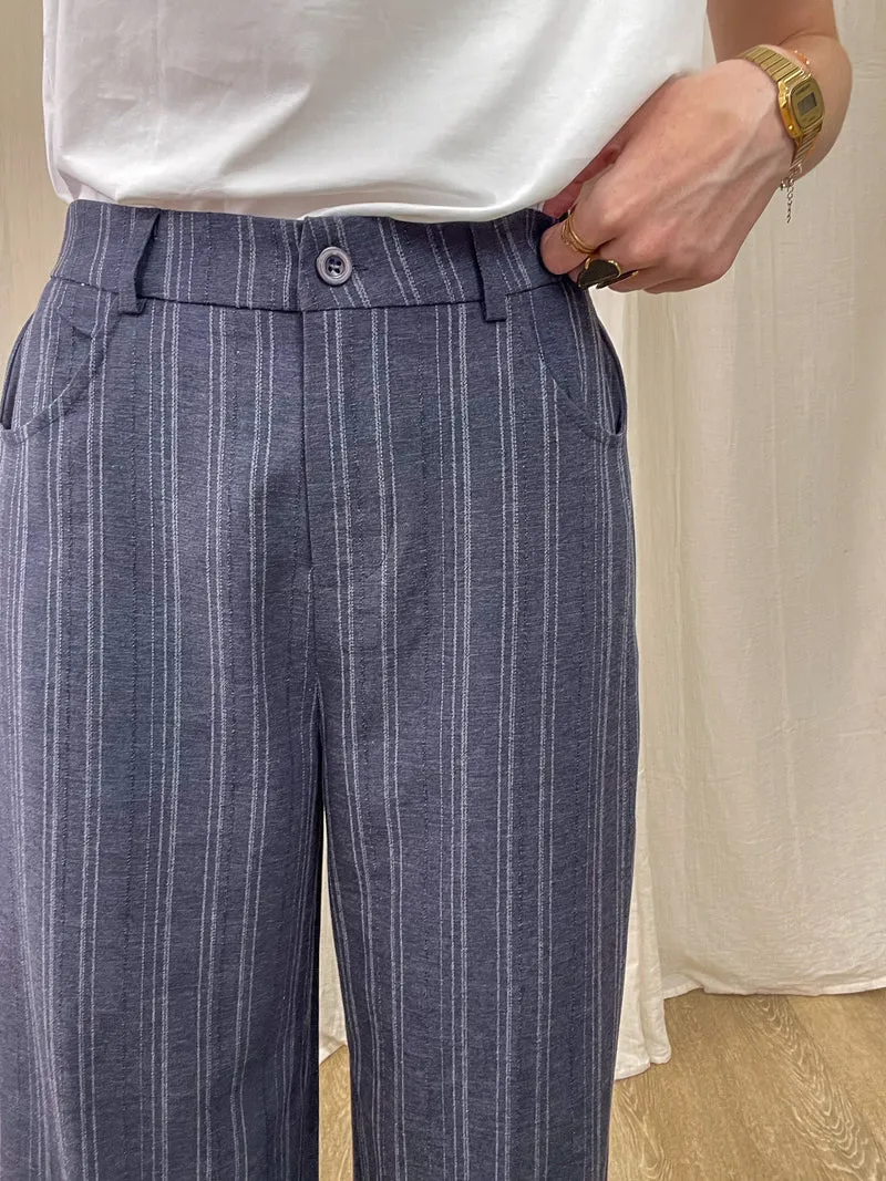 Pantalon Sally - Pantalon large rayé bleu marine style tailleur