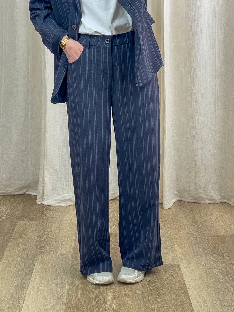 Pantalon Sally - Pantalon large rayé bleu marine style tailleur