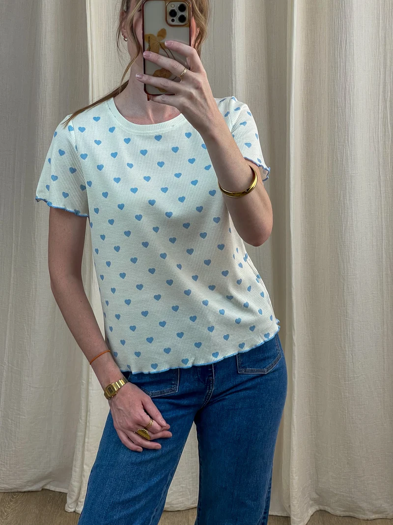 T-shirt multi coeurs - Top blanc imprimé coeurs bleus
