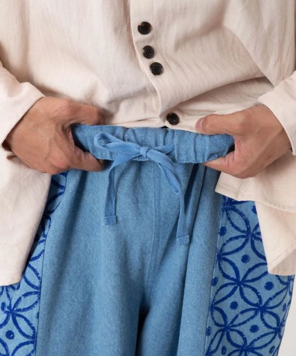 Pantalons en denim à motif imprimé pour hommes