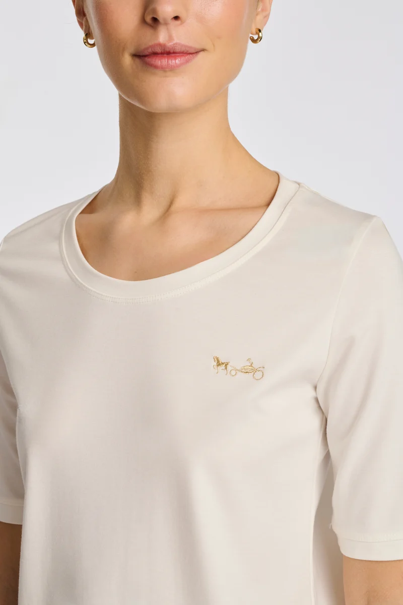 T-shirt logo