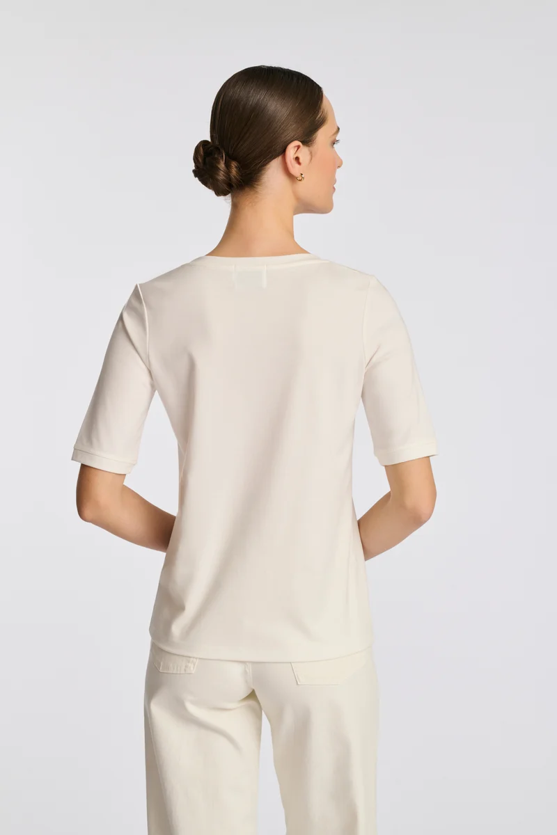 T-shirt logo