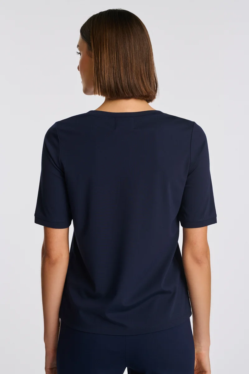 T-shirt logo