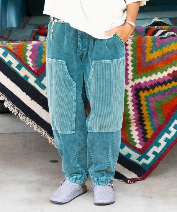 Pantalon en velours côtelé patchwork