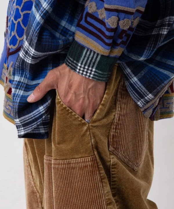 Pantalon en velours côtelé patchwork