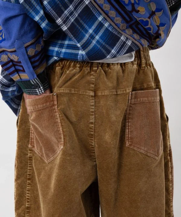 Pantalon en velours côtelé patchwork