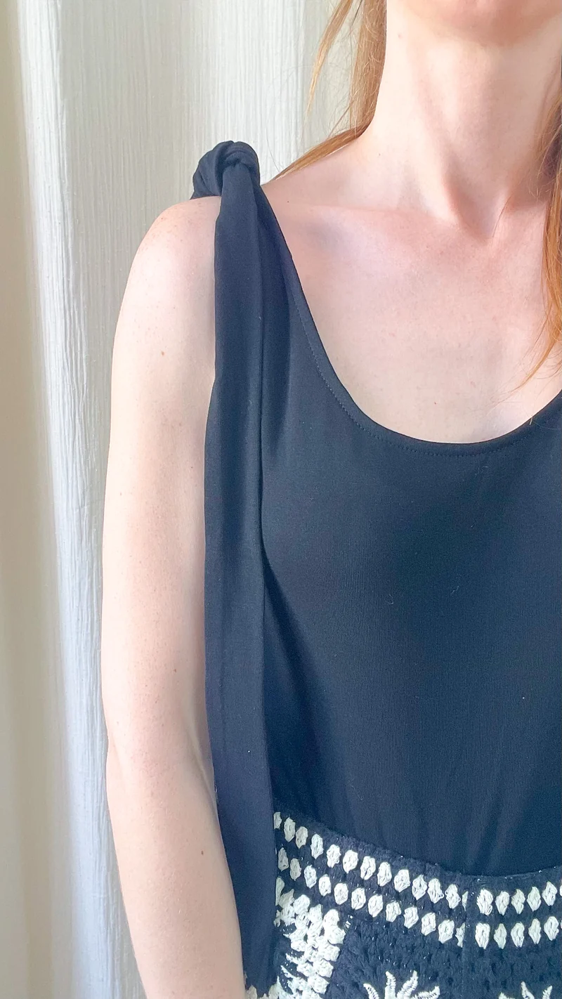 Body Adèle - Body noir dos nu avec noeud sur l'épaule
