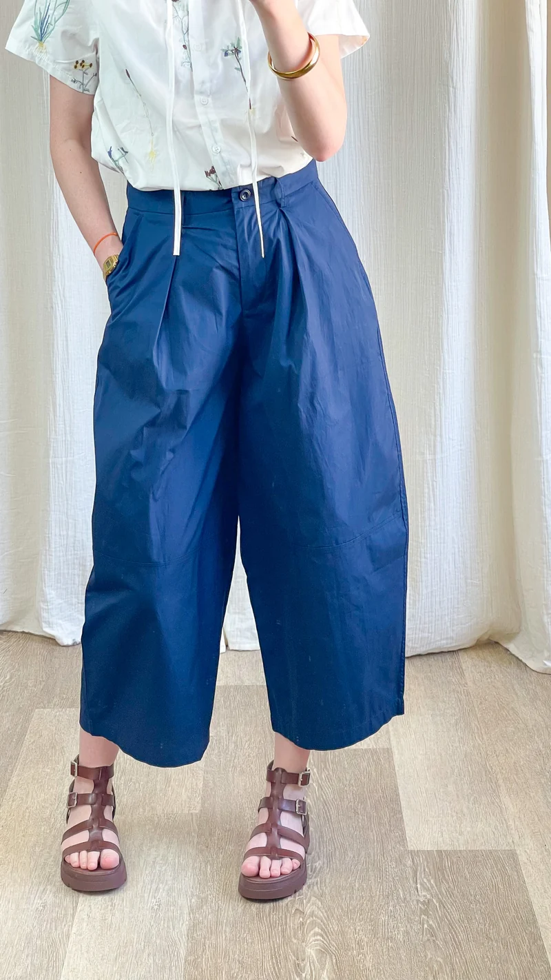 Pantalon Lison - Pantalon ballon rouge taille haute plissé