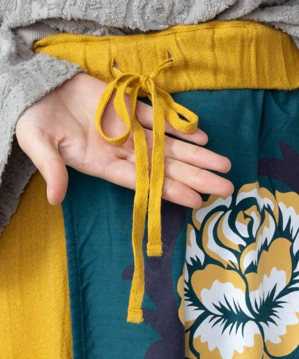 Pantalon asymétrique à fleurs Suzani