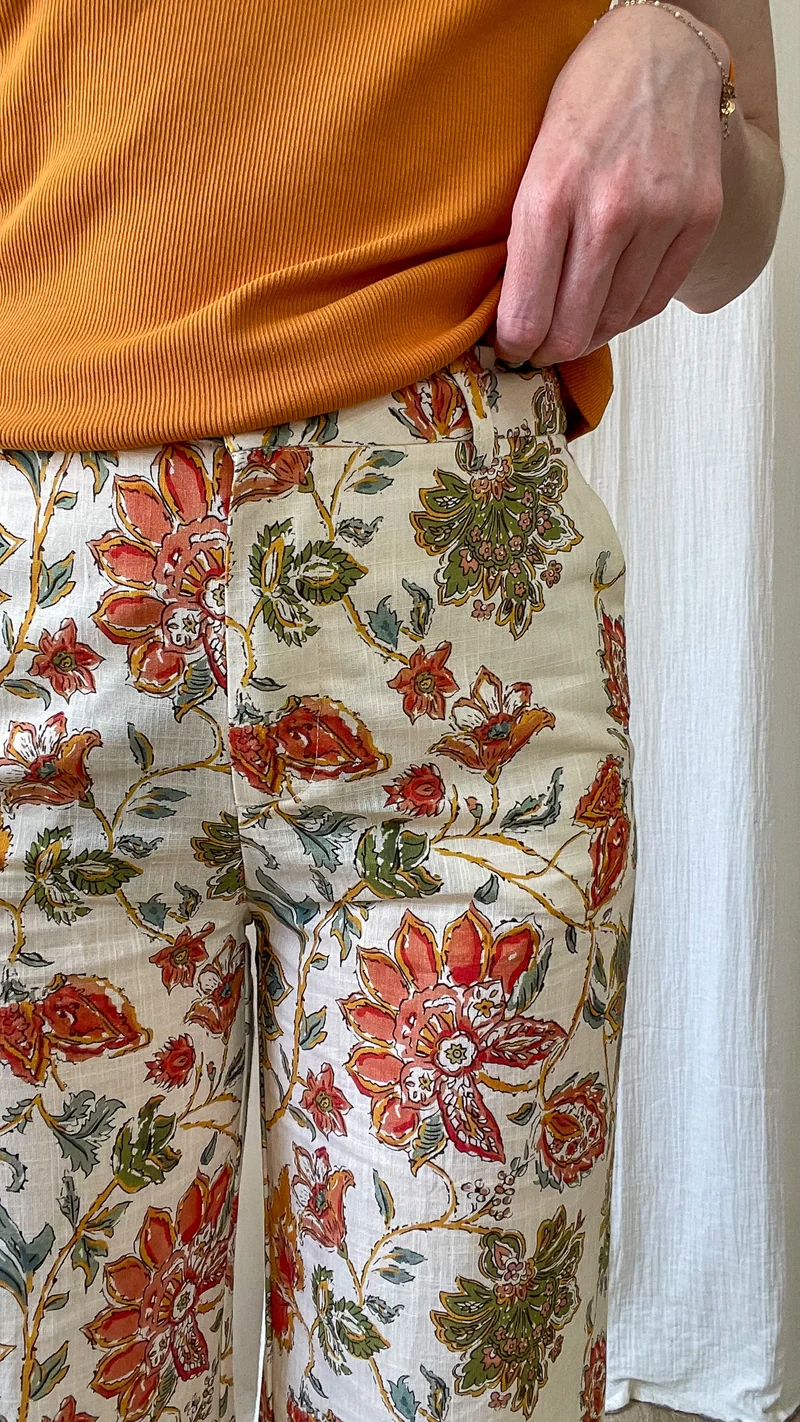 Pantalon fleuri en coton - Coupe large motif floral bohème